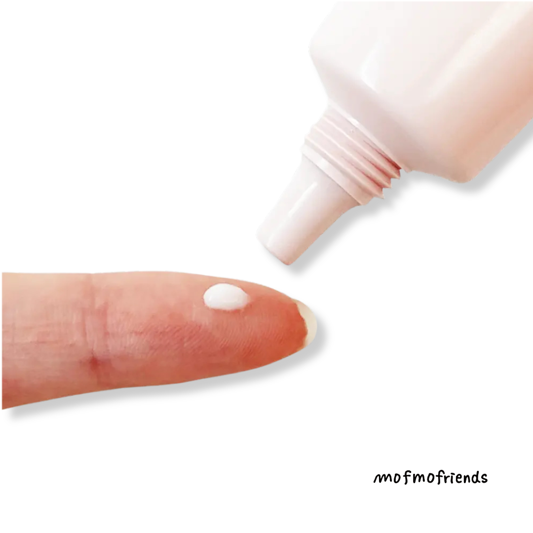 MofmoFriends Medicated Whitening Eye Cream